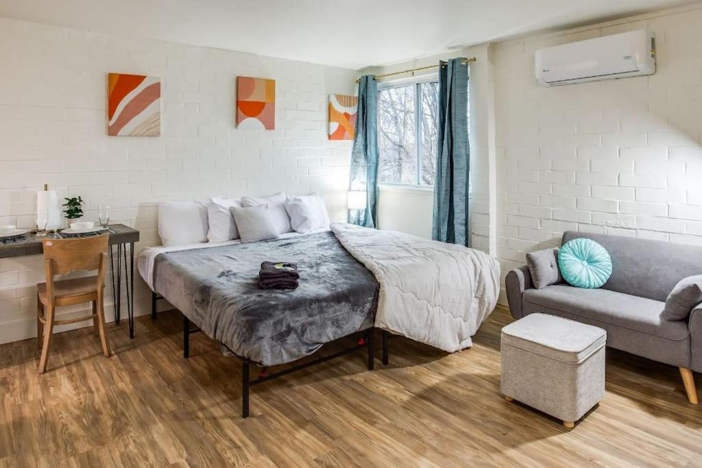 Studio W/ King Bed Near Dwtn Rochester Esterno foto